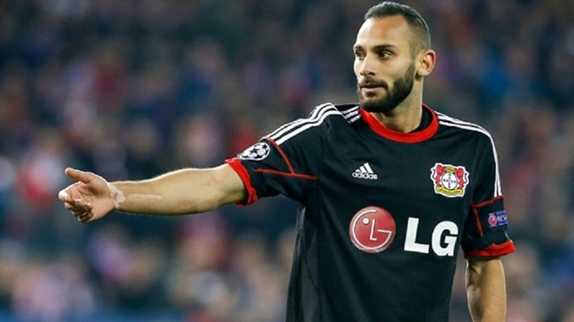 Milli futbolcu Ömer Toprak önümüzdeki sezon da Leverkusen forması giyecek.
