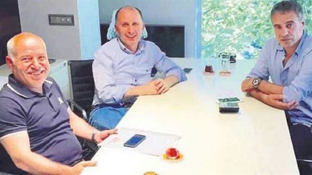Trabzonspor Genel Sekreteri Gençağa Meriç (solda) transferlerle ilgili önemli bilgiler verdi.