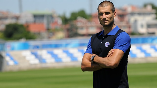 Beşiktaş, Mario Gomezîn ayrılığının ardından Eren Derdiyok'a resmi teklif yaptı.