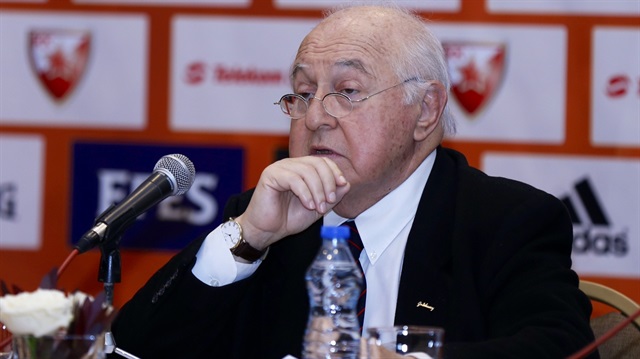 Galatasaray Eski Başkanı Duygun Yarsuvat, Türkiye'de yaşanan darbe girişimine dair 31 Ocak 2015 tarihinde flaş açıklamalarda bulunmuştu. 