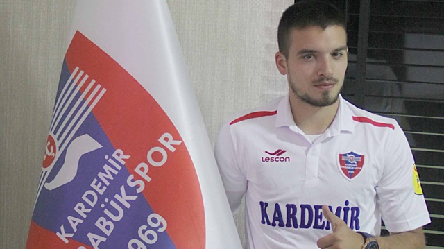 Kardemir Karabükspor,  Karadağlı futbolcu Rodic ile 3 yıllığına anlaştı​. 