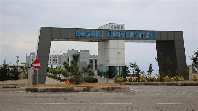 Canik Başarı Üniversitesi Samsun'da bulunuyor.