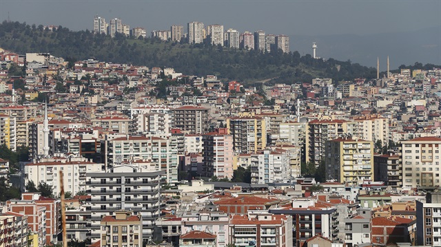 İstanbul'da yüksek arsa fiyatları konut ücretlerini artırıyor.