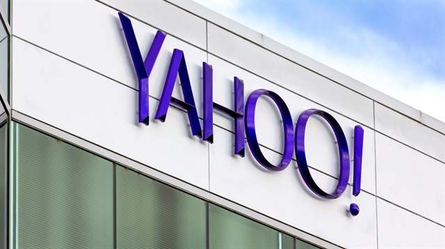İletişim devi Verizone, Yahoo'yu satın almak için 4,8 milyar dolar teklifte bulundu.