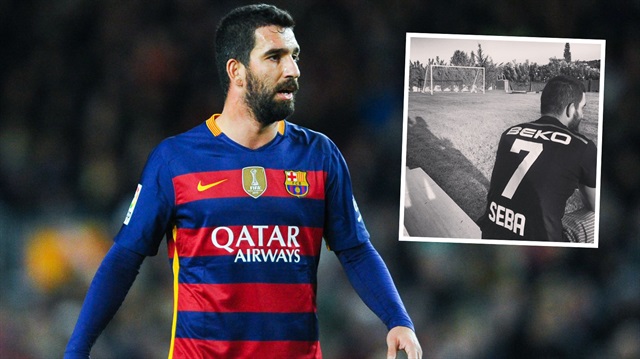 Barcelona'daki geleceği belirsiz olan Arda Turan'ın manajeri Ahmet Bulut'un oyuncuyu Beşiktaş'a getirebileceği belirtiliyor. 