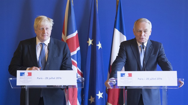 Fransa Dışişleri Bakanı Jean-Marc Ayrault ve İngiliz mevkidaşı Boris Johnson dün Paris'te yaptıkları görüşmenin ardından, Suriye'deki kuşatmanın bir an evvel sona ermesi çağrısında bulunmuştu.
