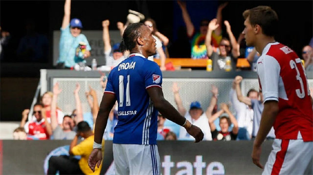 Didier Drogba, MLS Ligi karmasıyla Arsenal arasında oynanan maçta İngiliz kulübüne gol atmayı yine başardı.