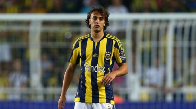 Fenerbahçe'nin geçtiğimiz sezon kiraladığı Sırp oyuncuyu bu sezon da İtalyan ekipleri kiralamak için harekete geçti.