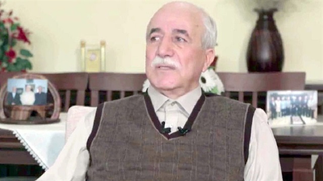 'Ben Fetullah Gülen'in köpeğiyim' diye Atatürk Üniversitesi Mühendislik Fakültesi eski Öğretim Üyesi Prof. Dr. Sabri Çolak ağız değiştirdi.