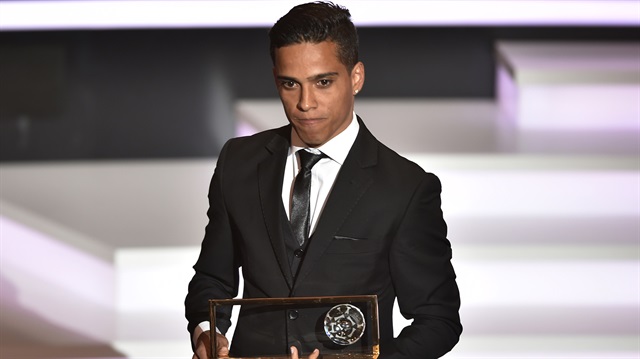 Geçen yıl dünyanın en iyi golüne verilen FIFA Puskas Ödülü'ne layık görülen Brezilyalı futbolcu Wendell Lira, 27 yaşında futbolu bıraktığını açıkladı.