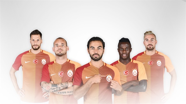 Galatasaray'ın yeni sezon formaları belli oldu. Takımda 4 futbolcu forma numarasını değiştirdi.