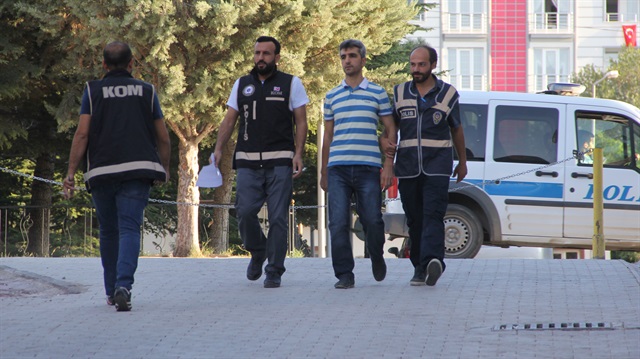 Elazığ'da, FETÖ'nün darbe girişimiyle ilgili soruşturma kapsamında 24 polis daha gözaltına alındı.