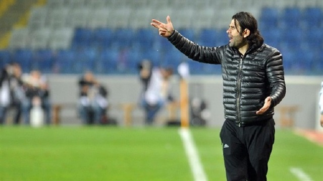 İbrahim Üzülmez'in Galatasaray'da Danimarka kampına götürülmeyen gol oyuncu Umut Bulut'u istediği iddia edildi.