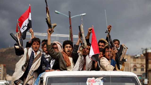 İran destekli Husi militanları, Yemen'de Eylül 2014'te darbe yaparak başkent Sana'yı ele geçirmişlerdi. 