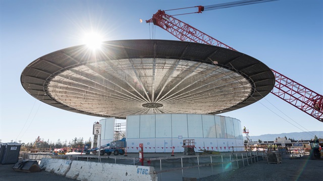 Apple'ın yeni merkezi Campus 2'nin inşaatında çalışmalar aralıksız devam ediyor.