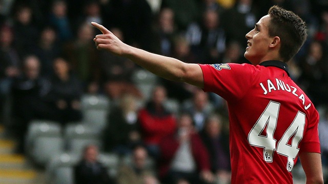 Manchester United'ın 21 yaşındaki futbolcusu Adnan 1 sene Sunderland forması giyecek. 