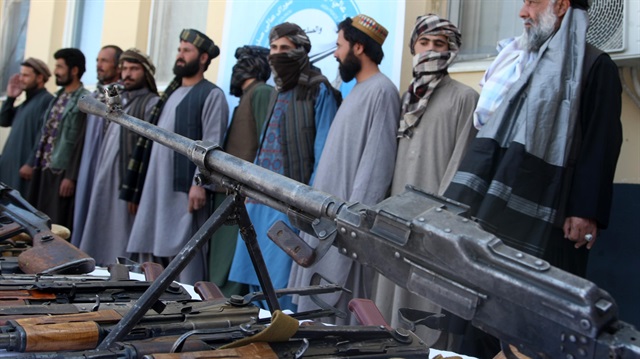 Arşiv- Önceki hafta Taliban üyesi 16 kişi Afganistan polisine teslim olmuştu.