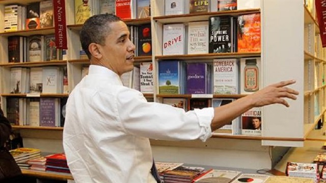 Obama takipçilerine kitap önerisinde bulundu.