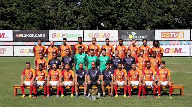 Galatasaray'ın bugün çektirdiği yeni sezon fotoğrafında İsviçreli Blerim Dzemaili yer almadı. 