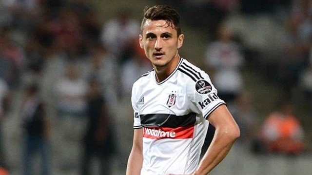 5 sezondur Beşiktaş forması giyen Mustafa Pektemek'in Başakşehir'e transfer olduğu belirtildi. 