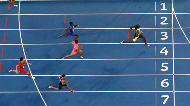 Rio'daki altın madalya sayısını 3'e, toplam olimpiyat altını sayısını da 9'a çıkaran Bolt, Pekin 2008 ve Londra 2012'deki 3'te 3 başarısını tekrarladı.