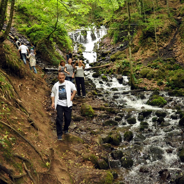 Doğa tutkunlarının adresi "Yedigöller"