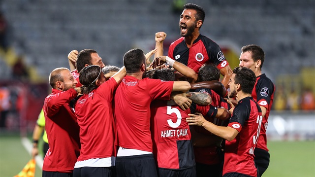 Gençlerbirliği, Gaziantepspor'u 2-0 mağlup ederek Süper Lig'e 3 puanla başladı. 