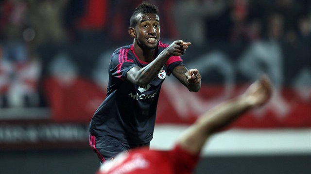 Beşiktaş'ın anlaşmaya vardığı Anderson Talisca, bu akşam İstanbul'a geliyor. 