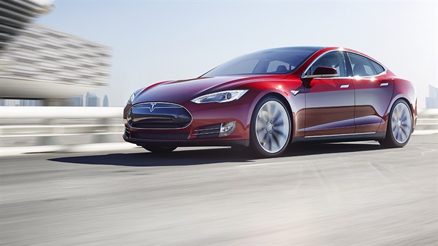 Tesla Motors, 100 kWh bataryalı Model S P100D modelini tanıttı.