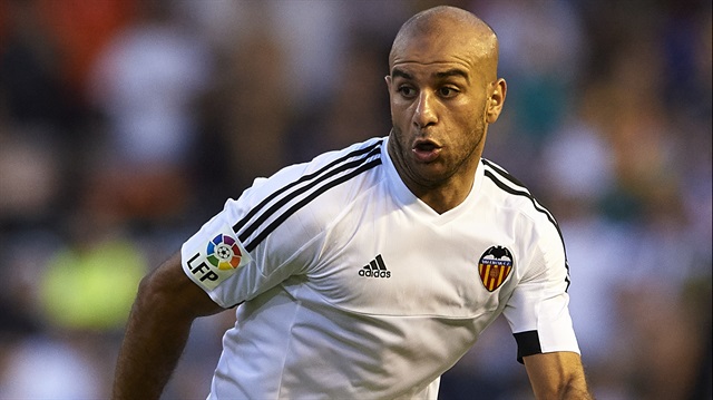 Beşiktaş, stoper pozisyonuna Valencia'da forma giyen 26 yaşındaki Aymen Abdennour'u transfer etmek istiyor.