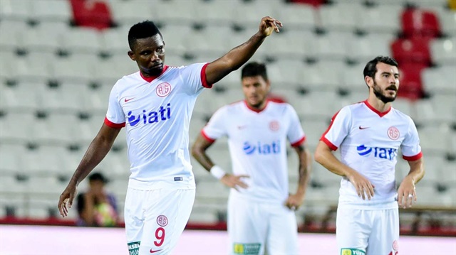 Lig’in 2. haftasında Aytemiz Alanyaspor’a 2-1 yenilen Antalyaspor’da Kamerunlu golcü oyuncu Samuel Eto’o isteneni veremedi. 