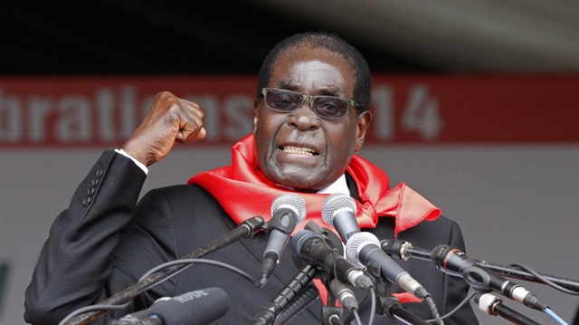 Zimbabve Devlet Başkanı Robert Mugabe, ülkeye madalyasız dönen Olimpiyat ekibini tutuklattı. (Haber:De Marke)
