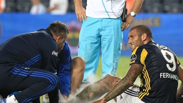 Fenerbahçe'nin Brezilyalı golcüsü Fernandao, Kayserispor maçında sakatlandı.