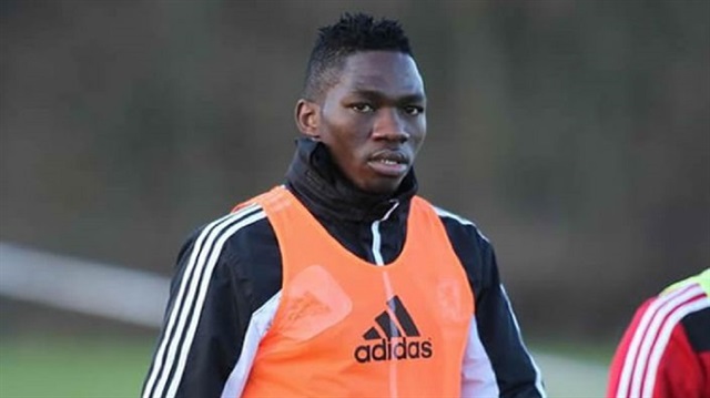 Chelsea'nin genç stoperi Kenneth Omeruo'nun Alnayaspor'a imza atacağı belirtildi.