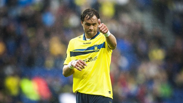İsveç İkinci Futbol Ligi takımlarından Örgryte, Galatasaraylı eski futbolcu Johan Elmander'i kadrosuna kattı.
