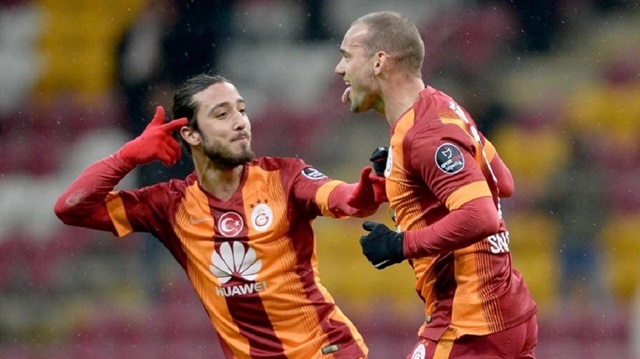 Galatasaray, Eskişehirspor'dan transfer ettiği Tarık Çamdal'ı eski takımına kiralık olarak gönderdi.