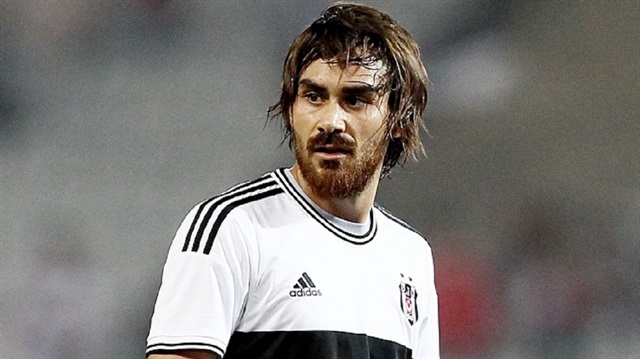 Beşiktaşlı Veli Kavlak, omzundaki sakatlığından dolayı en az üç ay sahalardan uzak kalacak.