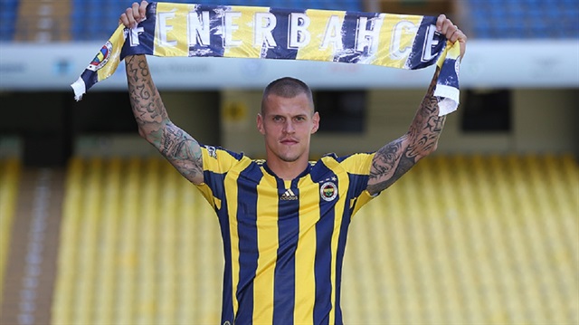 Fenerbahçeli Skrtel, sarı-lacivertli kulübün Eylül ayı dergisine açıklamalarda bulundu.