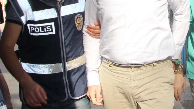 Amasya'nın Merzifon ilçesinde Fetullahçı Terör Örgütü'nün (FETÖ) darbe girişimine ilişkin soruşturma kapsamında 10 kişi gözaltına alındı.