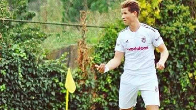 Beşiktaş U21 takımı oyuncusu Asım Metin, Twente'ye imza attı.