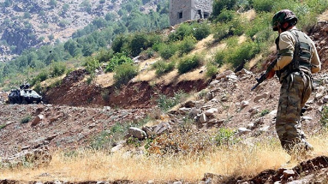 Çukurca kırsalında terör örgütü PKK'ya yönelik operasyonlar devam ediyor. 