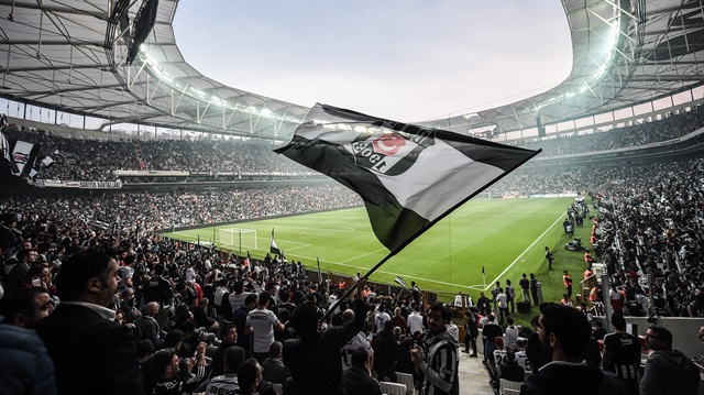 Vodafone Arena'nın yapımıyla rahatlayacağı ön görülen Beşiktaş'ta Divan Kurulu Başkanı Yalçın Karadeniz mali açıdan karanlık bir tablo çizdi.