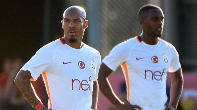 Galatasaray'da De Jong, Kayserispor maçında sakatlanarak oyundan çıktı. 