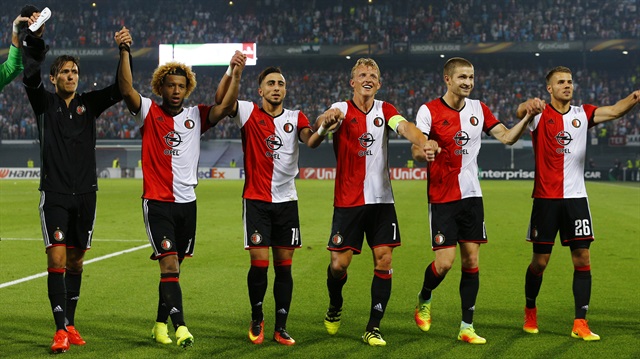 Feyenoord, Mourinholu Manchester United'ı kendi sahasında 1-0 mağlup etti. 