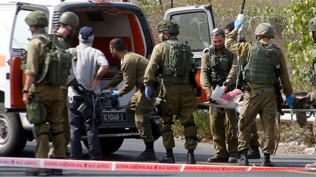 İsrail askerleri, dün Batı Şeria'da 'aracıyla Yahudi yerleşimcilere çarptığı' öne sürülen bir Filistinli genci vurarak öldürmüştü.