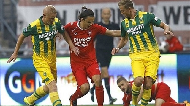 Enes Ünal Twente formasıyla 4 maçta 5 gol 1 asist yaptı.