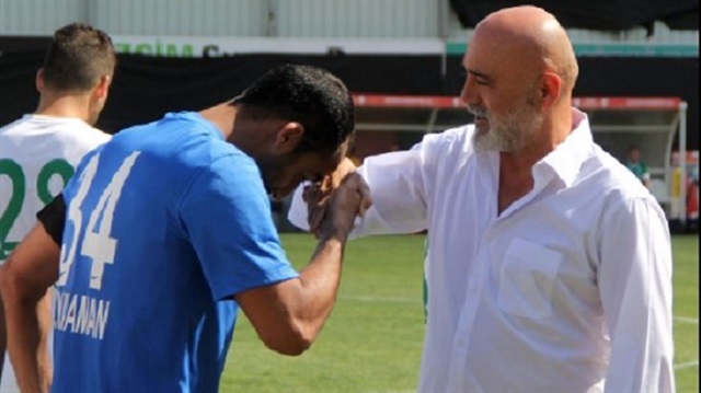 Ziraat Türkiye Kupası 2. Eleme Turu karşılaşmasında Çaykur Rizespor, Manisa BŞB'yi 4-2 mağlup ederken Hikmet Karaman'ın oğlu Ömer Karaman'ın rakip takımın kalecisi olması ortaya dikkat çekici bir hikaye çıkardı. 