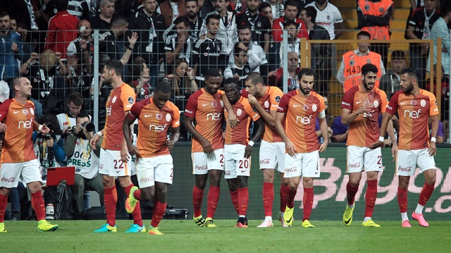 Galatasaraylı futbolcu Chedjou kötü performansı sonrası sarı kırmızılı taraftarlardan özür diledi. 