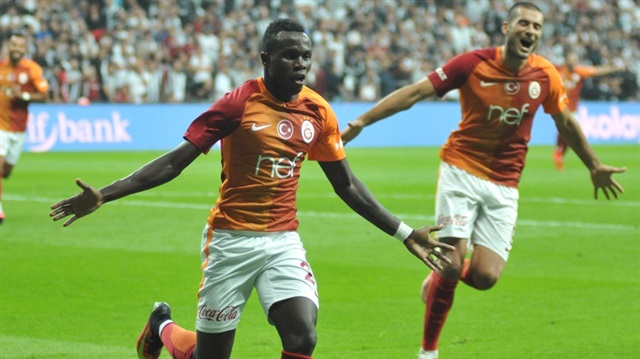 Galatasaraylı Bruma'nın attığı golden sonra yaşadığı sevinç tribünleri gererken Eren Derdiyok olaya müdahale etti.