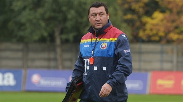 Fenerbahçe'nin eski futbolcusu Moldovan'ın Fransa'daki teknik direktörlük deneyimi kötü başladı.